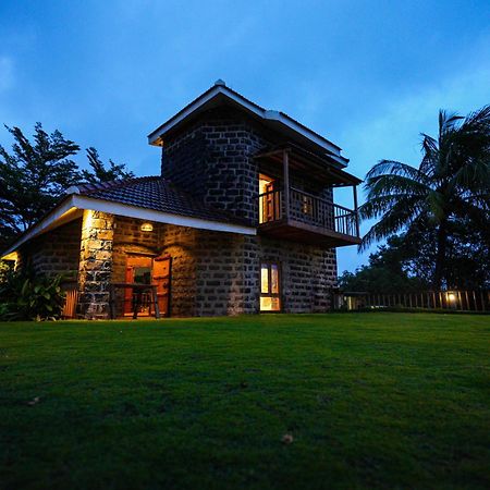 Nisarg Resort Kolhapur Exteriör bild
